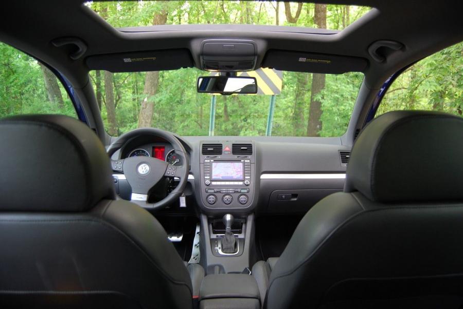  Volkswagen Golf R32 2008 года  (фото 36 из 62)